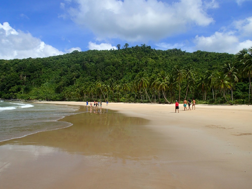 Der noch menschenleere Nacpalm Beach