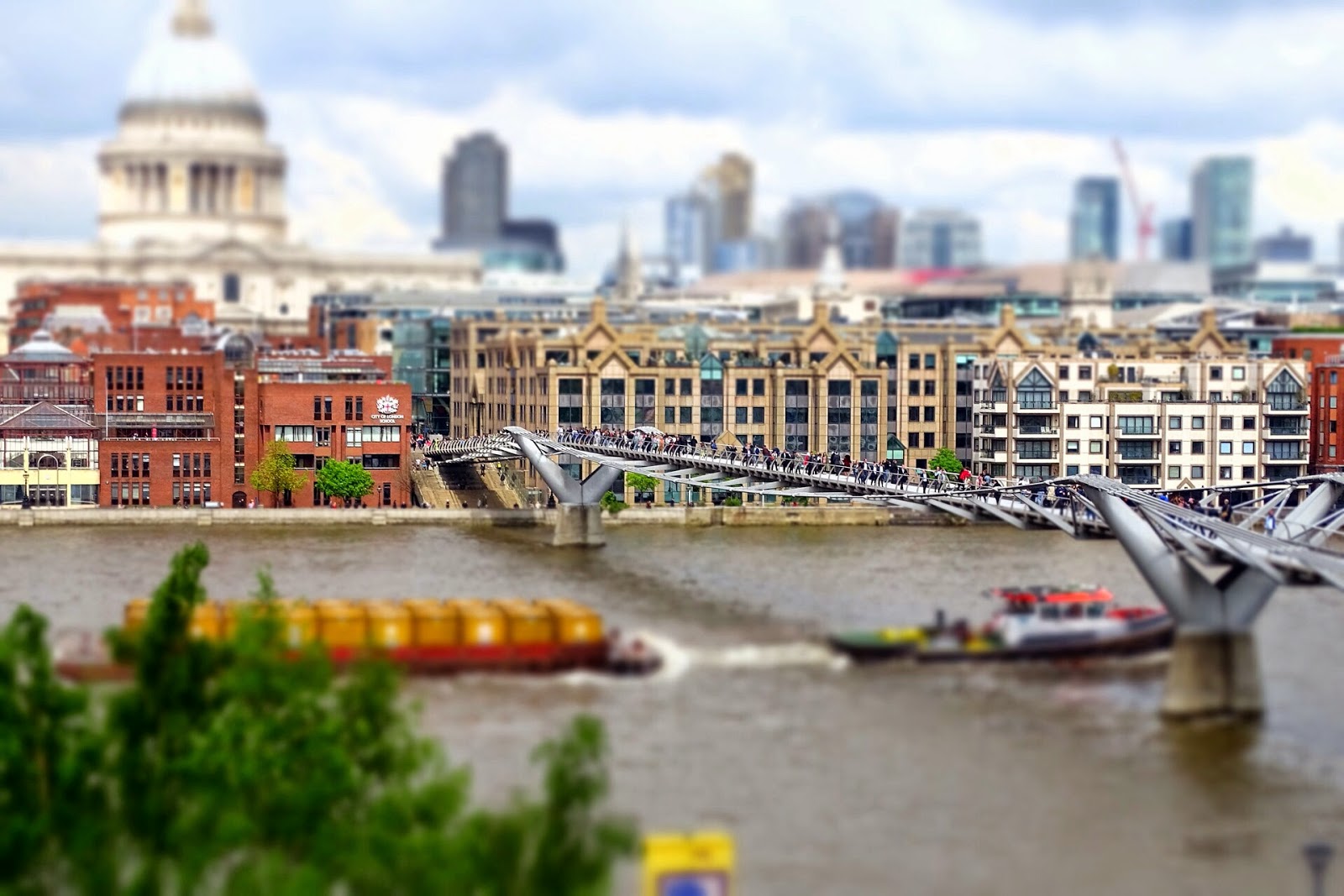 Millenium Bridge