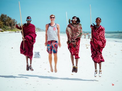 Maasai am Strand