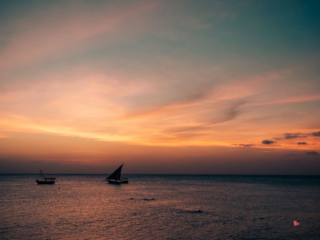 Sonnenuntergang Roof Top Bar, Stone Town