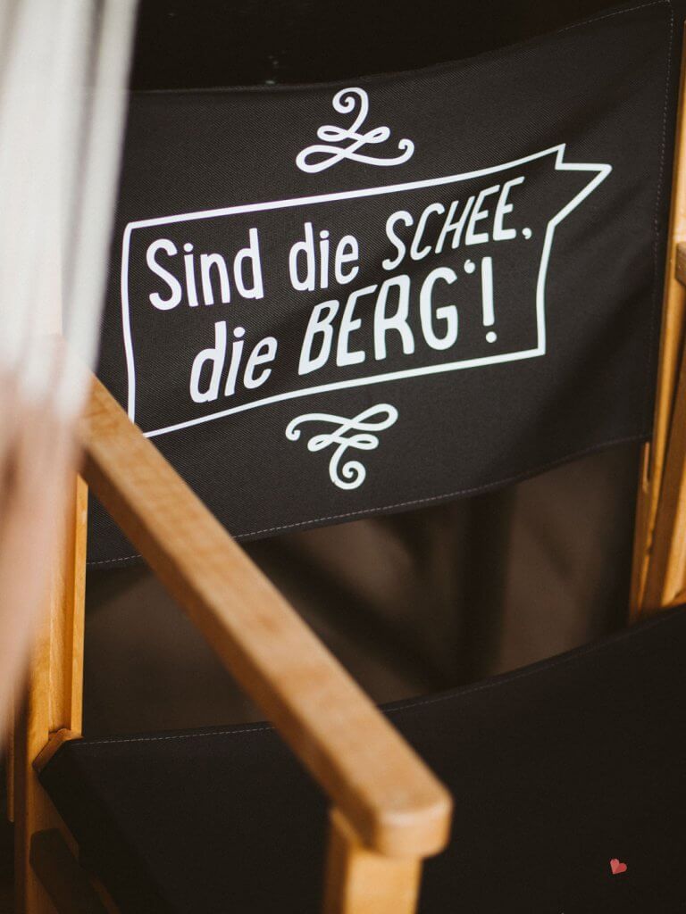 Sind die Schee, die Berg! Stuhl im mama thresl